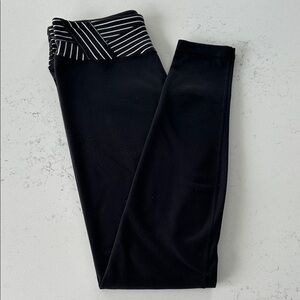 LULULEMON Wunder Under Reversible Leggings 30" Size 6